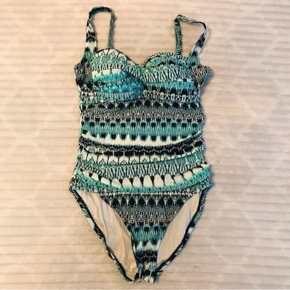 La Blanca Island Goddess Rouched Front Bandeau One Piece Swimsuit Size 4 Small